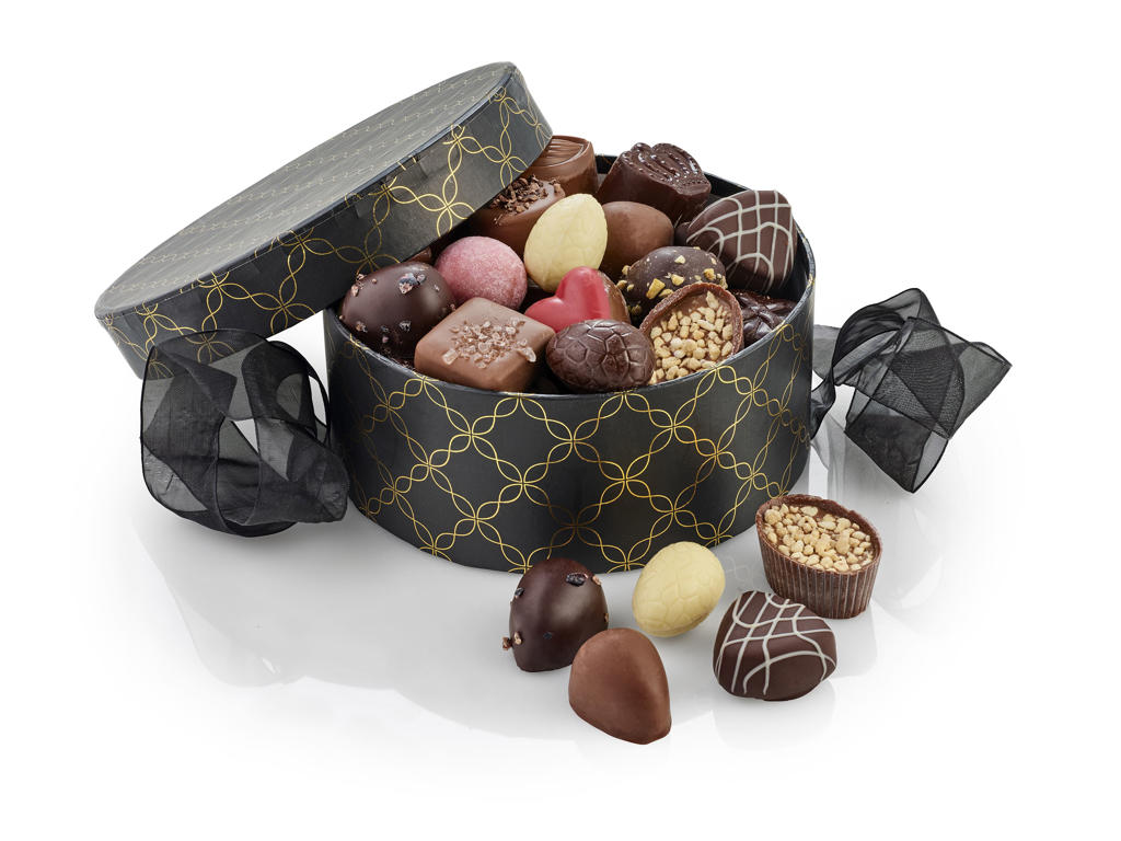 ÆSKE MED LUKSUS CHOKOLADE OG LUKSUSÆG 