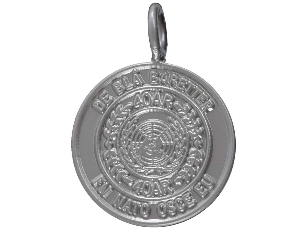 BLÅ BARETTER 40 ÅR, SØLV 17 MM