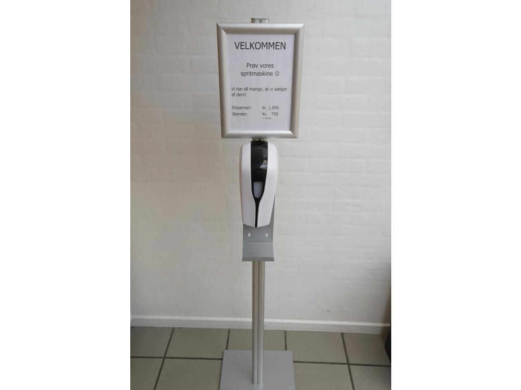 Stander til spritdispenser