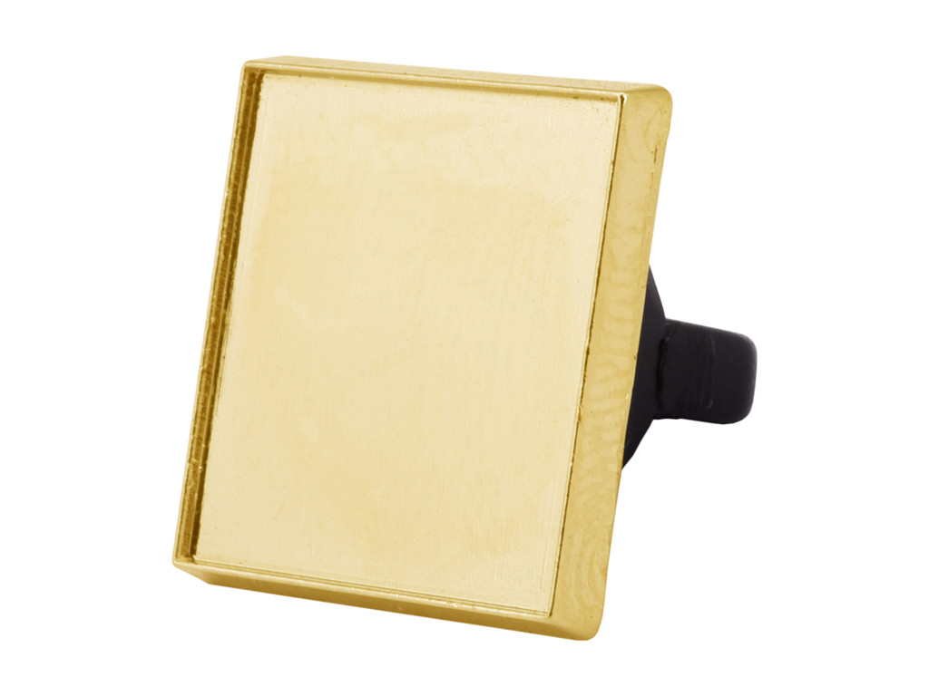 17 x 17 mm forgyldt u. emalje